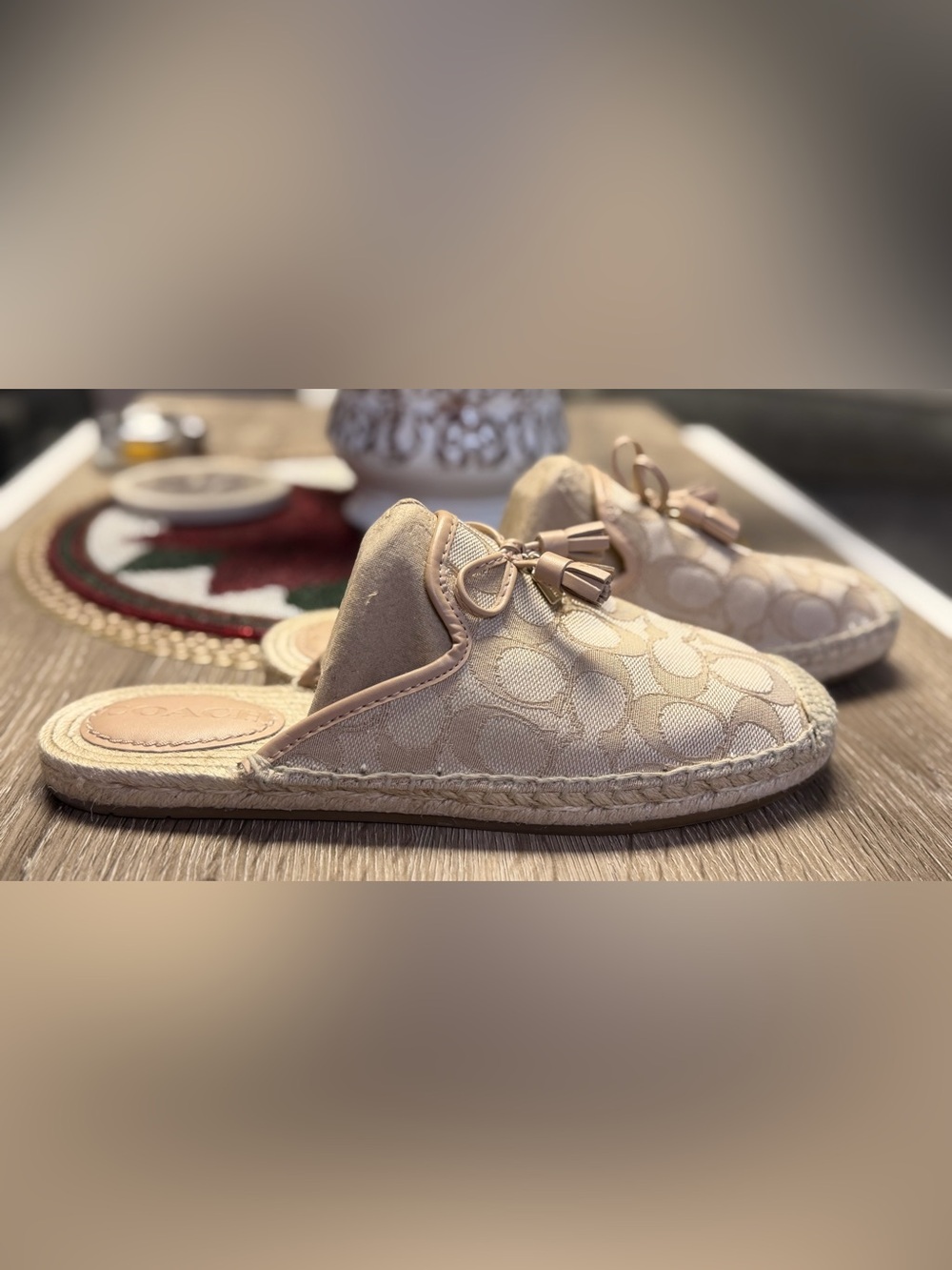 Coach Cassidy Signature Jacquard Espadrille Mules Light Khaki Beige Gold Bow 7.5